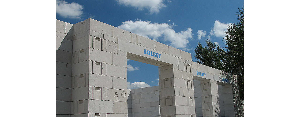 Artykuł: Solbet - ściany warstwowe z betonu komórkowego