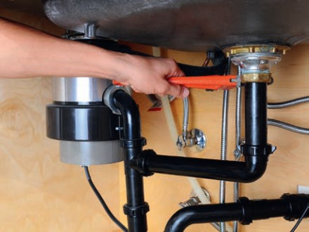 M jak Mrówka Syfon do zlewu i umywalki