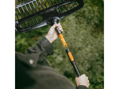Zdjęcie: Łopato-grabie z tworzywa, głowica One Click FISKARS