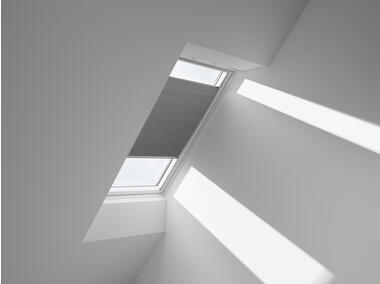 Zdjęcie: Roleta zaciemniająca energooszczędna FHC M06 1158S podwójnie plisowana VELUX