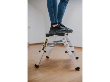 Zdjęcie: Drabina aluminiowa dwustronna 2x2 stopnie 125 kg Comfort DRABEST