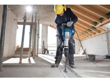 Zdjęcie: Młot udarowy z uchwytem SDS max BOSCH