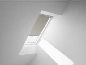 Roleta przyciemniająca RHZ SK00 4219 na haczykach VELUX