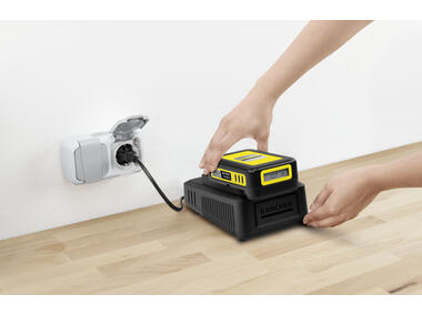 Zdjęcie: Zestaw: szybka ładowarka + bateria 18 V / 2.5 AH KARCHER