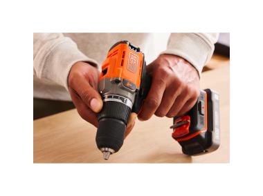 Zdjęcie: Wiertarka udarowa B+D 18 V + 80 akcesoriów + walizka STANLEY