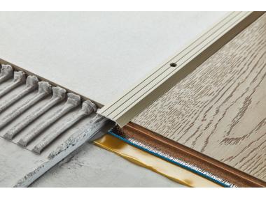 Zdjęcie: Profil progowy ochronny skośny  aluminium 30 mm 1 m srebrny CEZAR