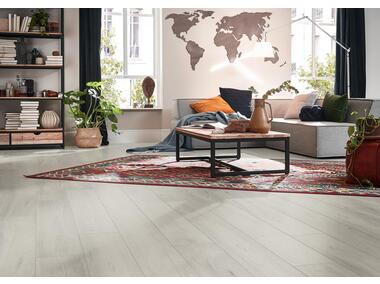 Zdjęcie: Panele laminowane Wiąz Amaranta 8 mm AC4 v-fuga 5375 SWISS KRONO