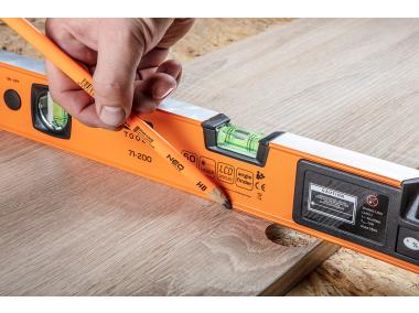 Zdjęcie: Poziomnica z wyświetlaczem elektronicznym 60 cm NEO