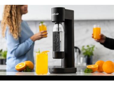 Zdjęcie: Saturator PushAir w zestawie butelka na wodę 0,7 L + nabój CO2 czarny  DAFI