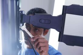Jak odkręcić mocno zardzewiałą śrubę? Co zrobić, gdy śruby nie da się odkręcić – poradnik krok po kroku