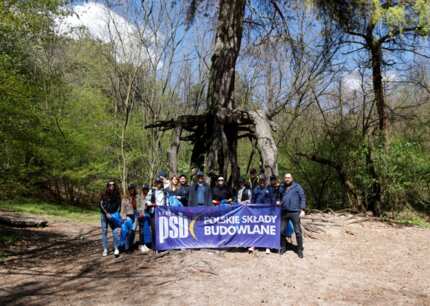 Grupa PSB włączyła się w obchody Światowego Dnia Ziemi – wspólna akcja sprzątania w okolicach Wełcza