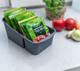 Organizery na przyprawy od Kuchinox